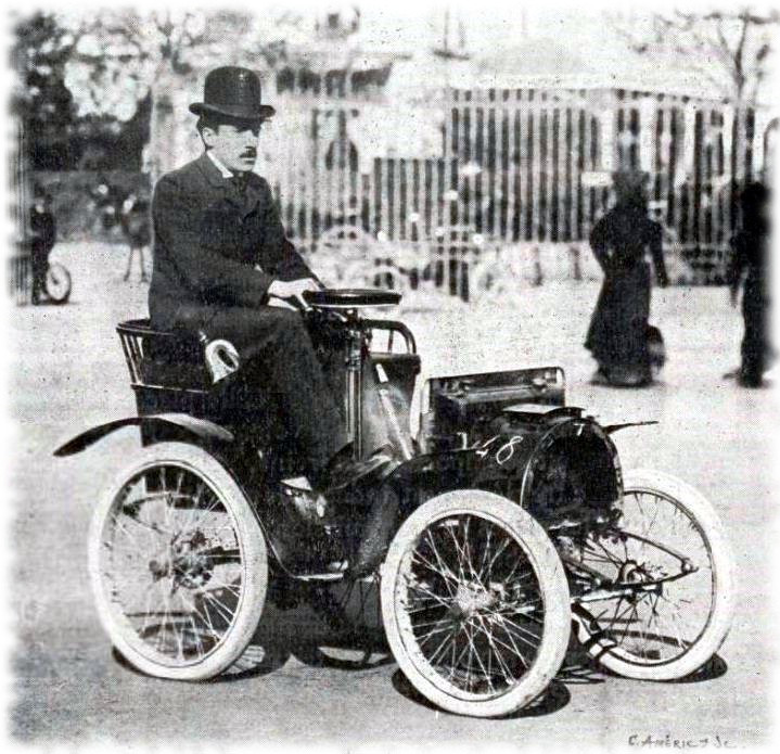 Louis Renault with his first car.jpg