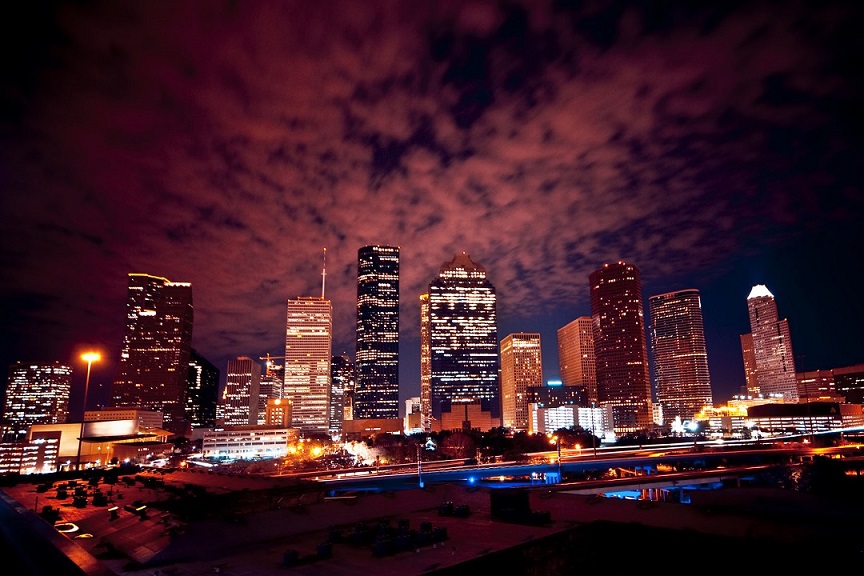 Houston skyline at night.jpg