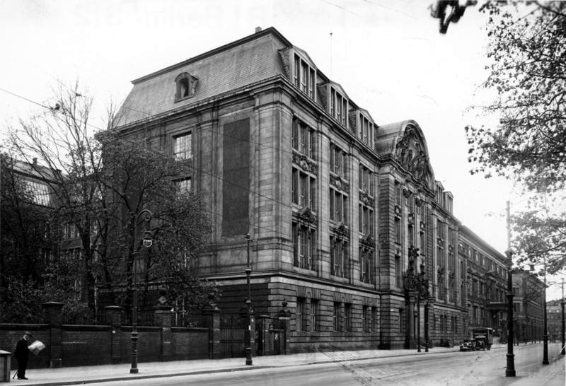 Berlin 1933 Geheimes Staatspolizeihauptamt.jpg