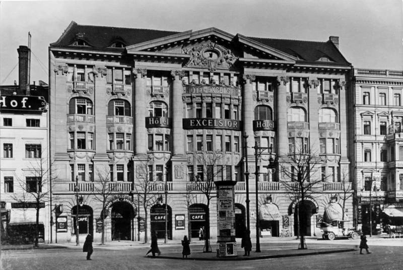 Berlin, Hotel Excelsior 1924.jpg
