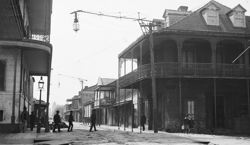 File:French-Quarter-Street.jpg