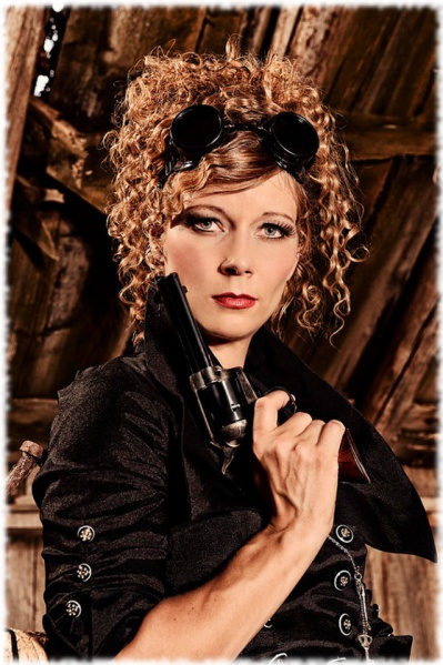 File:Diueliz Raizel Khafra.jpg