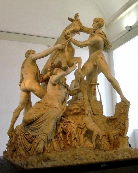 File:Naples National Archaeological Museum.jpg