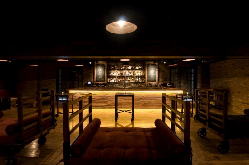 File:Rigbys Speakeasy Rear Lounge.JPG