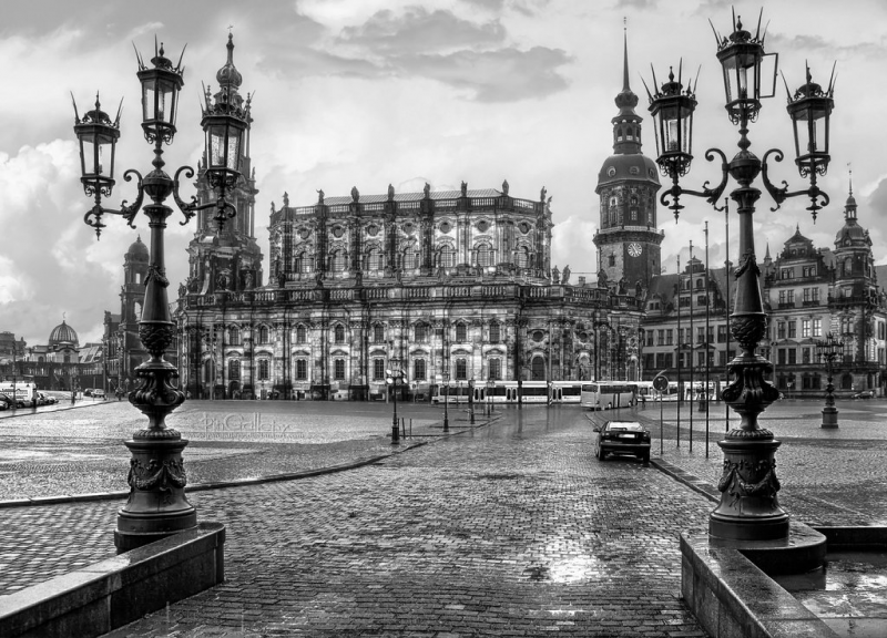 File:Katholische hofkirche in dresden.png
