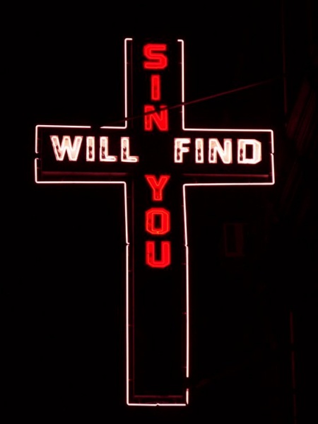 File:The Heart lair sign.jpg