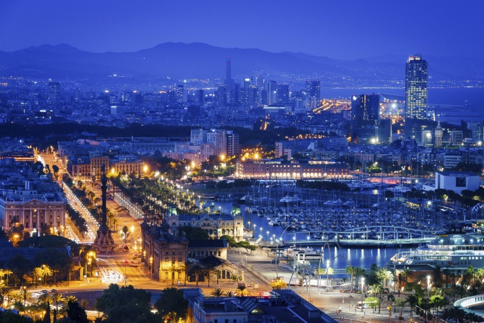 Barcelona by Night.jpg