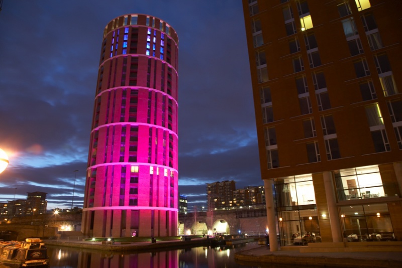 File:Candle House by night.jpg